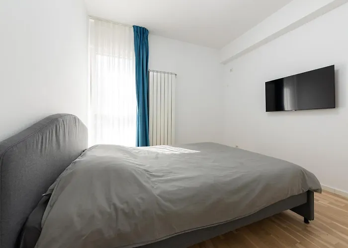 Ines - Modern 2Br Apartment With Garden Views