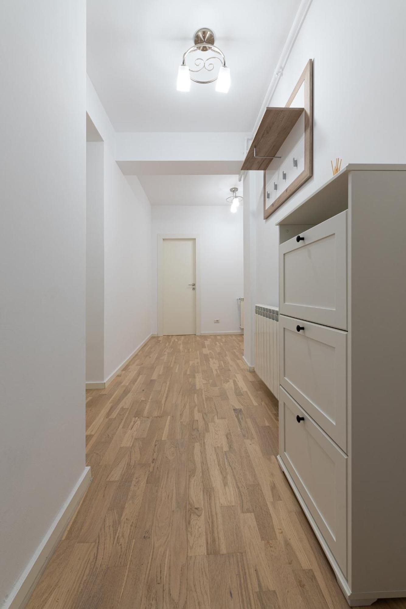 Ines - Modern 2br With Garden Views Bukarest